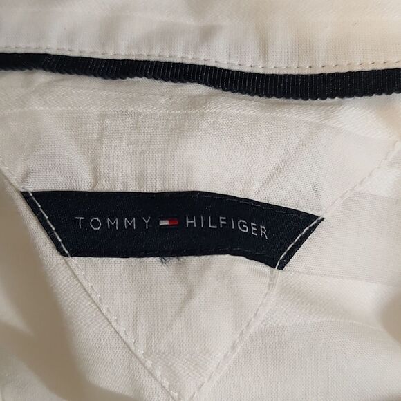 TOMMY HILFIGER BOYFRIEND FIT WHITE ON WHITE BUTTON DOWN BLOUSE  Sz M - Picture 5 of 5